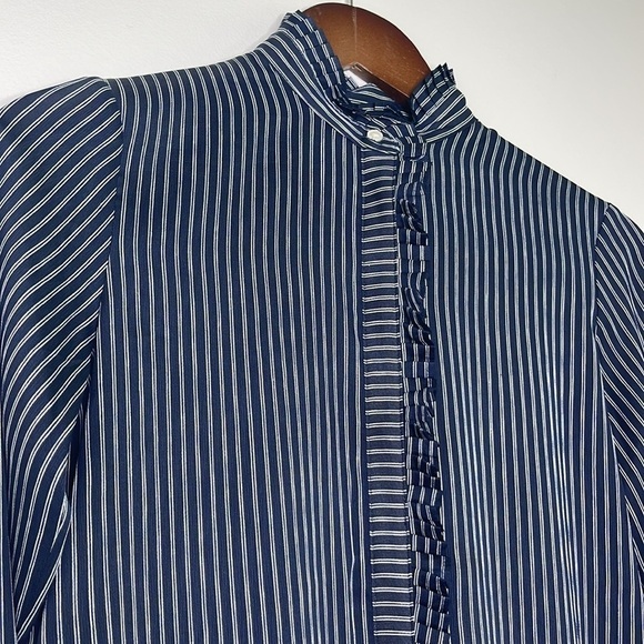 Banana Republic Navy and White Button Down with Ruffle Detail XS - Picture 2 of 4